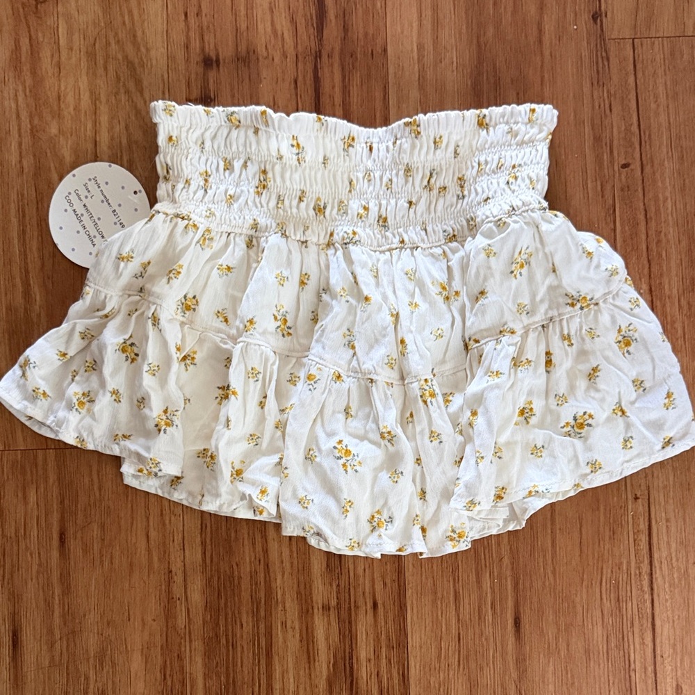 White Floral Ruffled Skirt